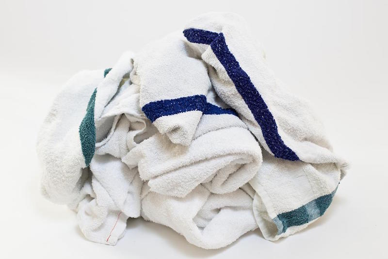 RECYCLED WHITE TOWELS